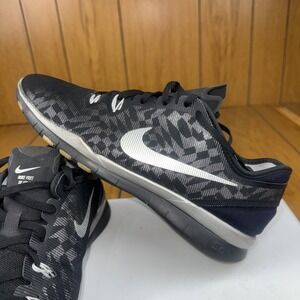 Nike Black and White Athletic Shoes